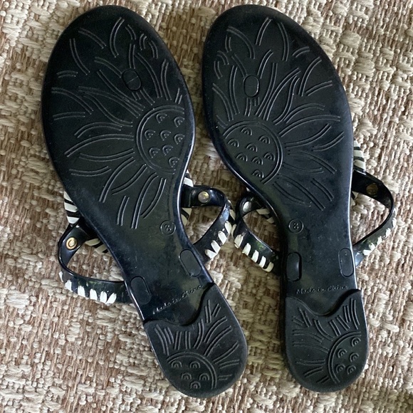 Jack Rogers Georgica black/white jelly sandals - size 8, great condition! - Picture 3 of 3